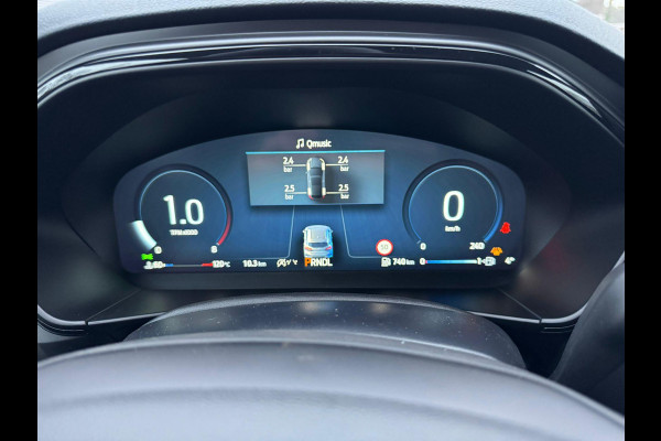 Ford Focus 1.0 EcoBoost Hybrid ST Line Wagon 155pk Automaat | Winter Pack | Chrome Blue | 12.3 inch personaliseerbare Digital Cockpit | Achteruitrijcamera | Draadloos opladen mobiele telefoon | Ford Keyless Entry