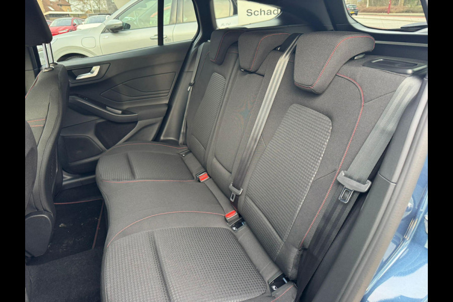 Ford Focus 1.0 EcoBoost Hybrid ST Line Wagon 155pk Automaat | Winter Pack | Chrome Blue | 12.3 inch personaliseerbare Digital Cockpit | Achteruitrijcamera | Draadloos opladen mobiele telefoon | Ford Keyless Entry