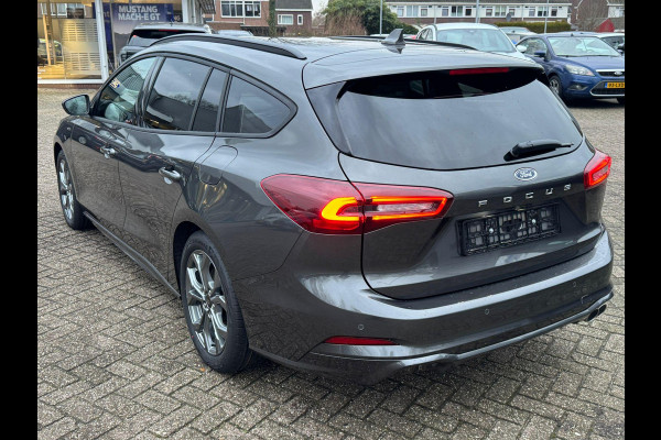 Ford Focus 1.0 EcoBoost Hybrid ST Line SCI Wagon 155pk Automaat | April leverbaar | Winter Pack | Magnetic | 12.3 inch personaliseerbare Digital Cockpit | Achteruitrijcamera | Draadloos opladen mobiele telefoon | Ford Keyless Entry