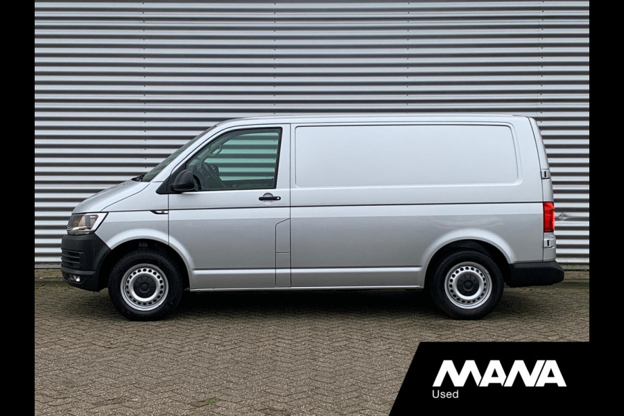 Volkswagen Transporter 2.0TDI L1H1 150pk Automaat Highline Leder Airco Sensoren Cruise CarPlay Navi Sortimo-Inrichting Verwarmde-Voorruit