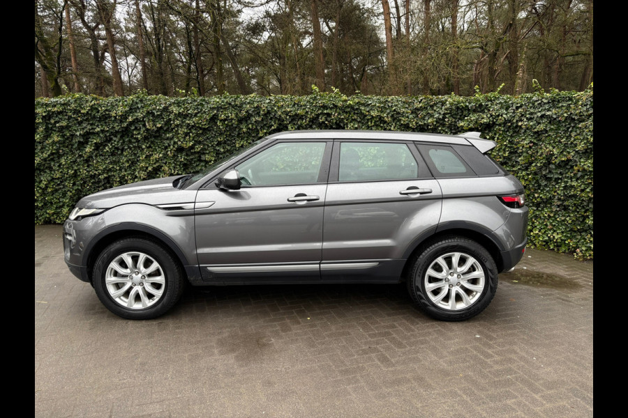 Land Rover Range Rover Evoque 2.0 TD4 Urban Series SE | Panorama | LED | Camera | Cruise Controle | Navigatie Clima | Trekhaak |