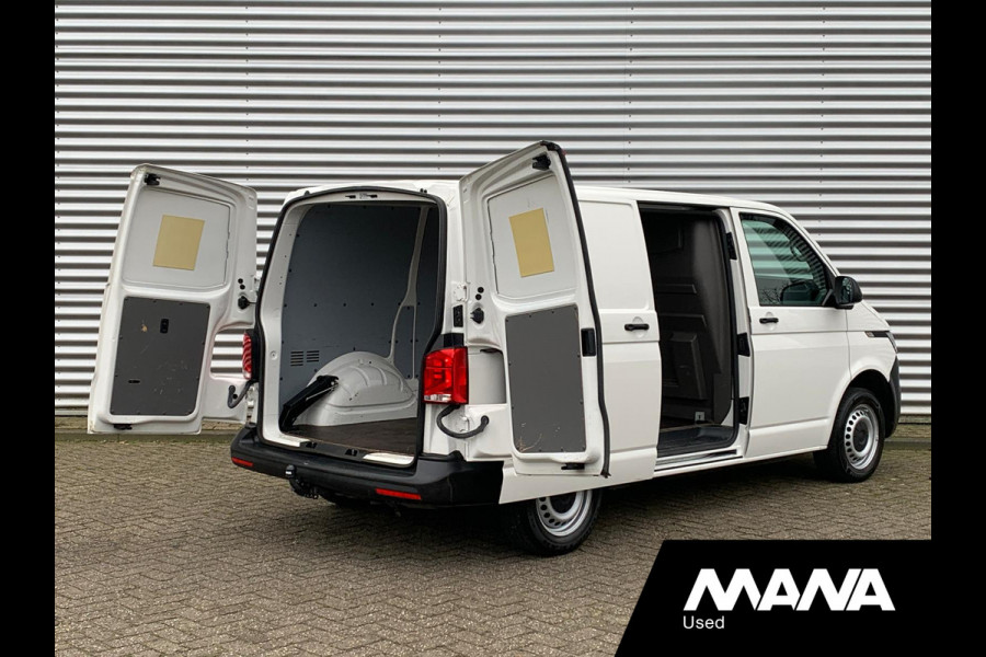 Volkswagen Transporter 2.0 TDI L1H1 Airco Bluetooth Trekhaak Bijrijdersbank Cruise LaadruimteBekleding 12V Airbag