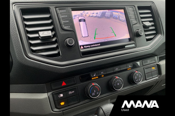 Volkswagen Crafter 35 3.180 180pk Automaat TDI L3H3 Highline Adaptive-Cruise 360Sensoren Camera Airco Verwarmde-Stoel/Voorruit/Spiegel CarPlay Trek