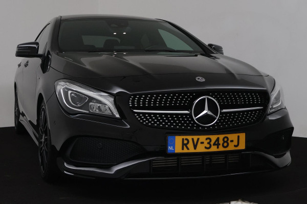 Mercedes-Benz CLA-Klasse 180 AMG Automaat (NAVIGATIE, PANORAMADAK, CAMERA, PDC, CRUISE, NL-AUTO, GOED ONDERHOUDEN)