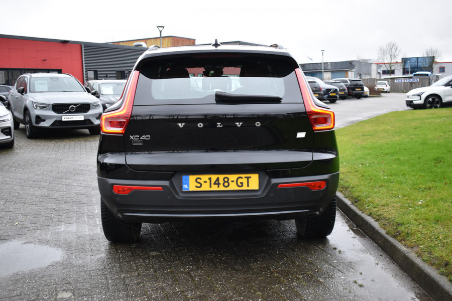 Volvo XC40 Recharge Core 70 kWh | Trekhaak | Interieur voorverwarming/(koeling) | Stoelverwarming- Stuurverwarming | Camera