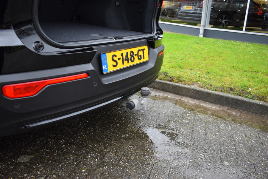 Volvo XC40 Recharge Core 70 kWh | Trekhaak | Interieur voorverwarming/(koeling) | Stoelverwarming- Stuurverwarming | Camera