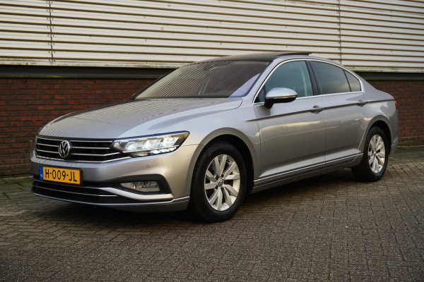 Volkswagen Passat 1.5 TSI 150PK Facelift/Panodak/Trekhaak /Rijklaarprijs!!