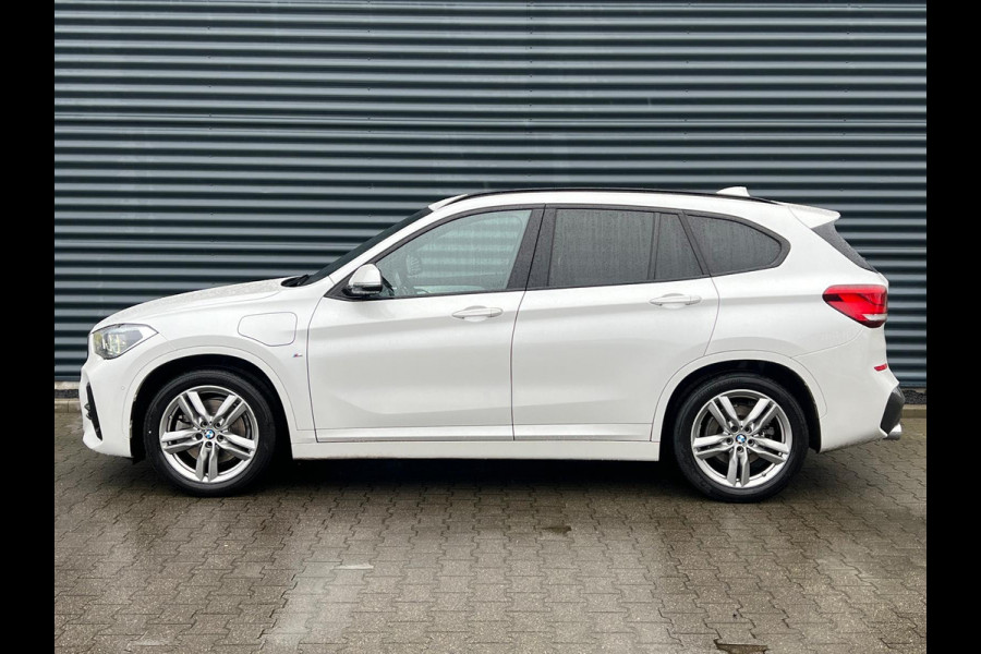 BMW X1 xDrive25e M-Sport Plug in Hybrid PHEV | Trekhaak Afneembaar | Panodak | Adaptice Cruise | Harman/Kardon | Head-up Display | Sportstoelen Memory | Camera |