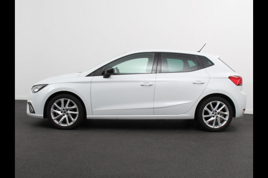 Seat Ibiza 1.0 E-TSI 110pk DSG FR | Adaptive cruise control | Climate control | LED | Verwarmde voorstoelen| Parkeersensoren | Achteruitrij camera | Apple Caplay/ Android Auto