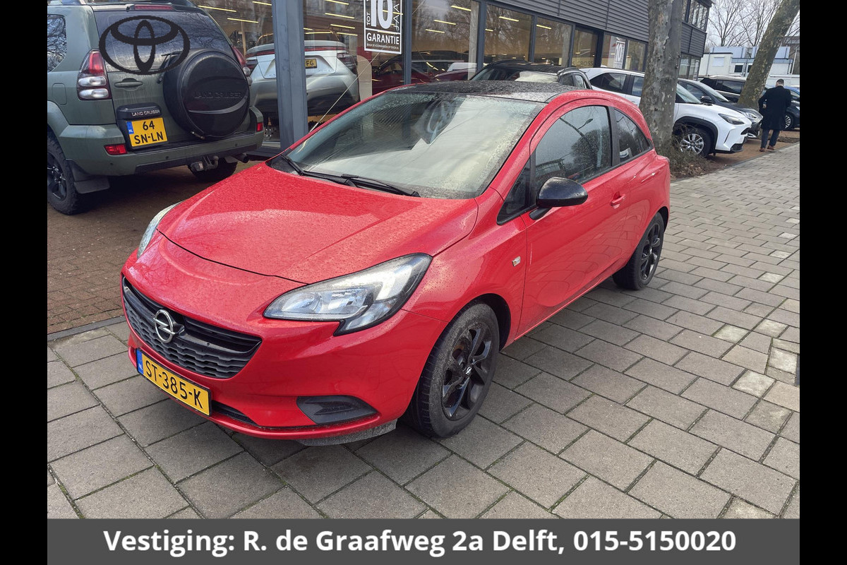 Opel Corsa 1.4 Black Edition | Navigatie | Trekhaak | Parkeersensoren achter