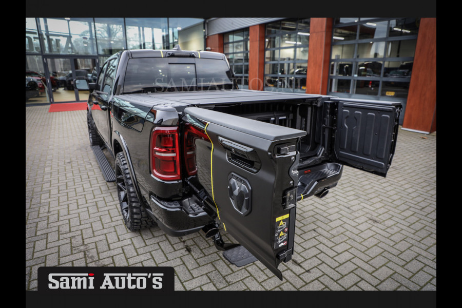 Dodge Ram 1500 LIMITED NIGHT HIGH OUTPUT | DE MEEST LUXUEUZE PICK UP | H.O 540PK 706 Nm 2025 | XB9 | MASSAGE | BOM VOL | CREW CAB | DUBBELE CABINE | GRIJSKENTEKEN | 5 PERSOONS | VOORRAAD NR 2337 - 7694