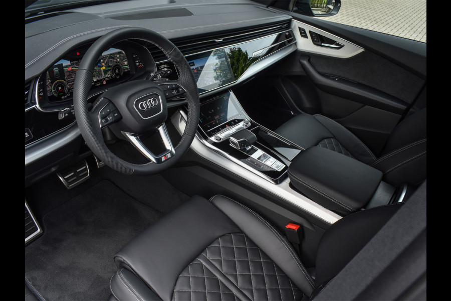 Audi Q8 55TFSI e QUATTRO PRO LINE S COMPETITION | S-SEATS | PANORAMADAK | 4 WIEL BESTURING | B&O SOUND | HEAD-UP | LUCHTVERING | DAB+ |