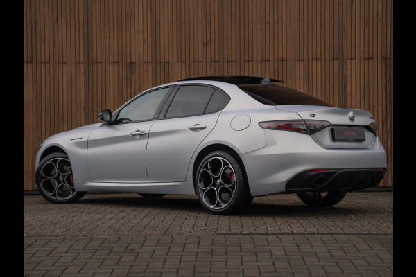 Alfa Romeo Giulia 2.0T 280pk Q4 Competizione | MY24 | Pano-dak | Harman/Kardon