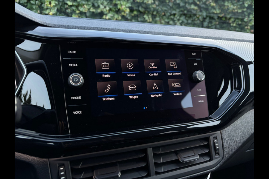 Volkswagen T-Cross 1.0 TSI Style | LED | Apple Carplay | PDC | Climatronic | ACC | 18Inch | 360camera