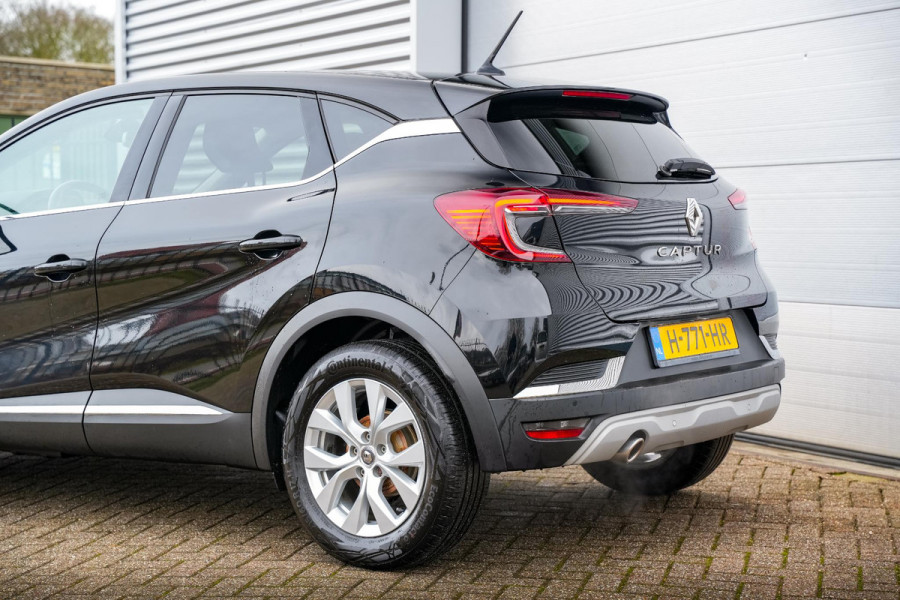 Renault Captur 1.3 TCe 130 Intens Keyless Lane Assist Navigatie PDC 17''LM