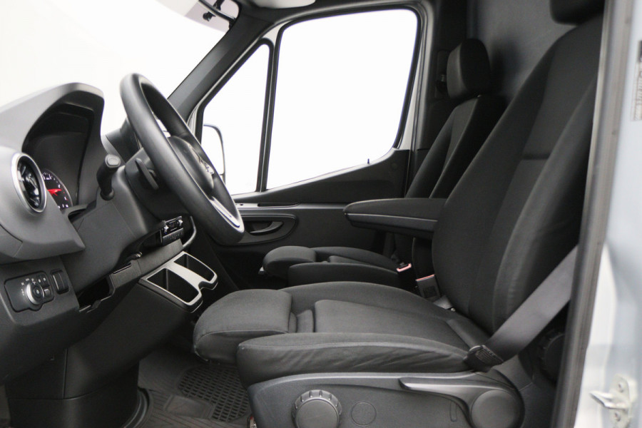 Mercedes-Benz Sprinter 319 V6 3.0 CDI L2H2 Automaat LED, Luchtgev. Stoelen, 360° Camera, Navigatie, Apple CarPlay, PDC, 18''