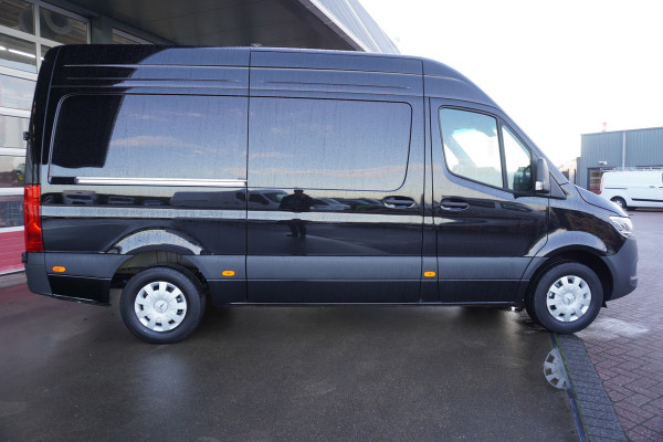 Mercedes-Benz Sprinter 317 CDI 170PK L2H2 Pro automaat Schuifdeur Links en Rechts Nr. V007 | Trekhaak 3.500 KG | Climate | Cruise | Apple/Android | Blis | Camera