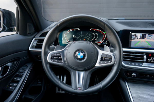 BMW 3 Serie Touring 320d High Executive, M-pakket, Adaptief onderstel, Achteruitrij camera, Adaptieve Cruisecontrol, Apple Carplay