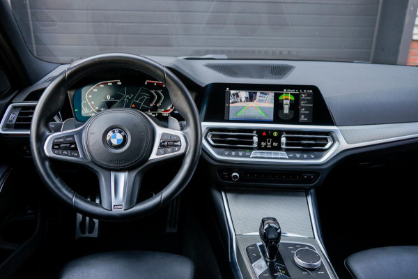 BMW 3 Serie Touring 320d High Executive, M-pakket, Adaptief onderstel, Achteruitrij camera, Adaptieve Cruisecontrol, Apple Carplay