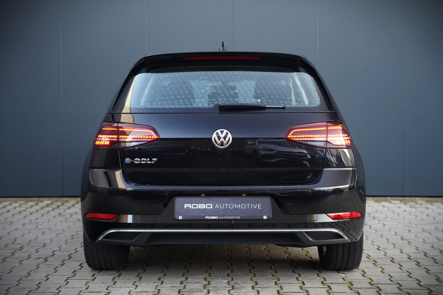 Volkswagen e-Golf E-DITION | Virtual | NAP | Keyless | Apple Carplay | LED | Ambiance Verlichting | BTW | Adaptive Cruise Control | LM. Velgen | Climate Control | Navigatie | PDC |