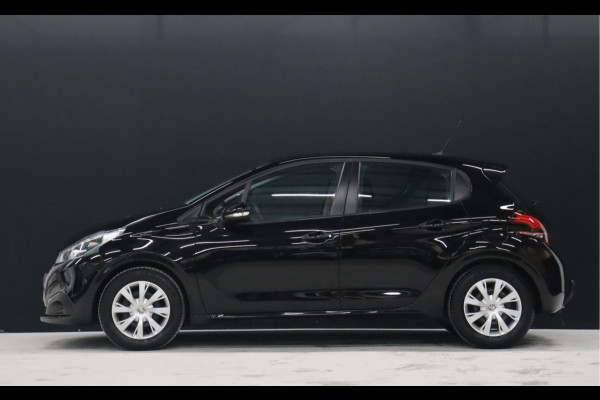 Peugeot 208 1.2 PureTech Blue Lease Active [TREKHAAK, PDC ACHTER, NAVIGATIE, BLUETOOTH, CRUISE, AIRCO, NIEUWSTAAT]