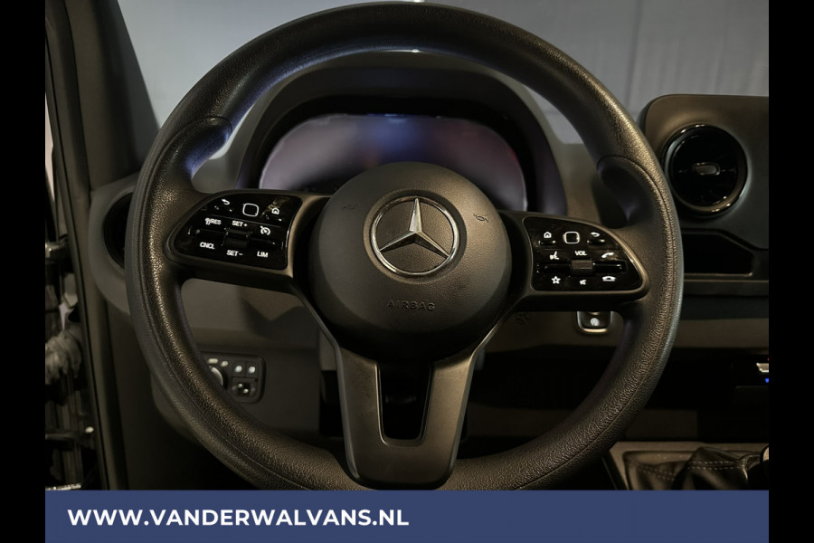 Mercedes-Benz Sprinter 317 CDI 170pk L3H2 Euro6 Airco | Apple Carplay | 360 Graden Camera | Navigatie Android Auto, Cruisecontrol, Chauffeursstoel, Parkeersensoren, Stoelverwarming, Bijrijdersbank