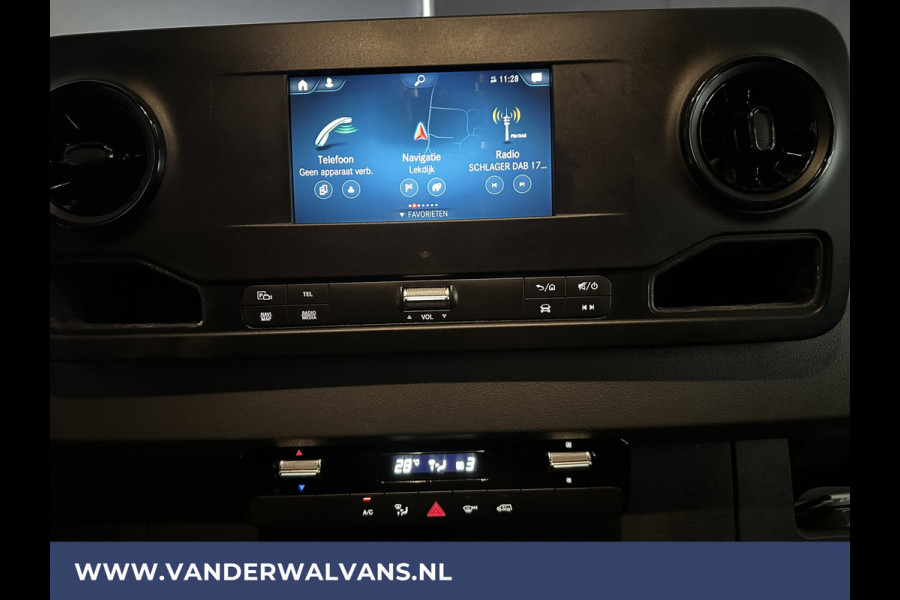 Mercedes-Benz Sprinter 317 CDI 170pk L3H2 Euro6 Airco | Apple Carplay | 360 Graden Camera | Navigatie Android Auto, Cruisecontrol, Chauffeursstoel, Parkeersensoren, Stoelverwarming, Bijrijdersbank