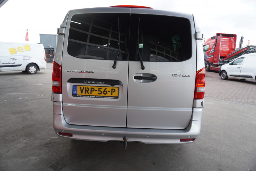 Mercedes-Benz Vito 124 CDI 237PK Extra Lang Tourer Select Dubbelcabine Schuifdeur L + R Automaat Nr. V110 | Climate/ Cruise/ Navi/Camera/Alarm/ Diamond grille