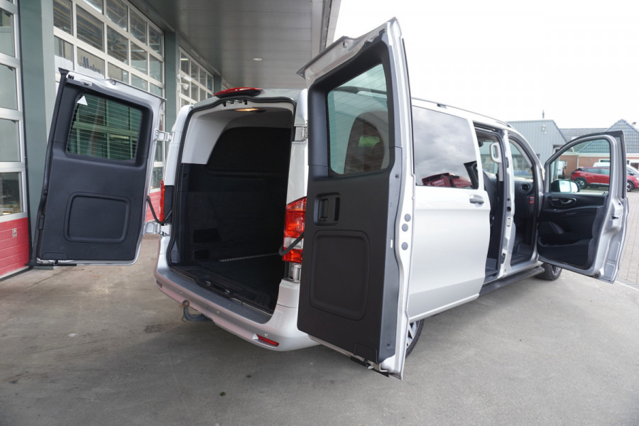 Mercedes-Benz Vito 124 CDI 237PK Extra Lang Tourer Select Dubbelcabine Schuifdeur L + R Automaat Nr. V110 | Climate/ Cruise/ Navi/Camera/Alarm/ Diamond grille