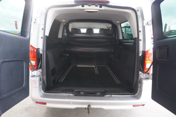 Mercedes-Benz Vito 124 CDI 237PK Extra Lang Tourer Select Dubbelcabine Schuifdeur L + R Automaat Nr. V110 | Climate/ Cruise/ Navi/Camera/Alarm/ Diamond grille