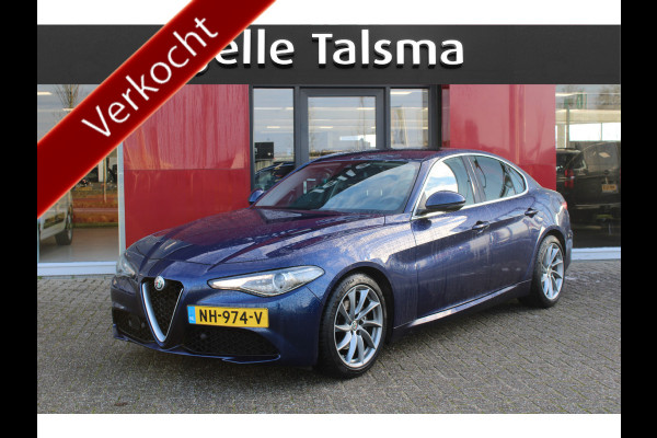 Alfa Romeo Giulia 2.0T Super | 18" Velgen | Leren bekleding | Xenon | Camera