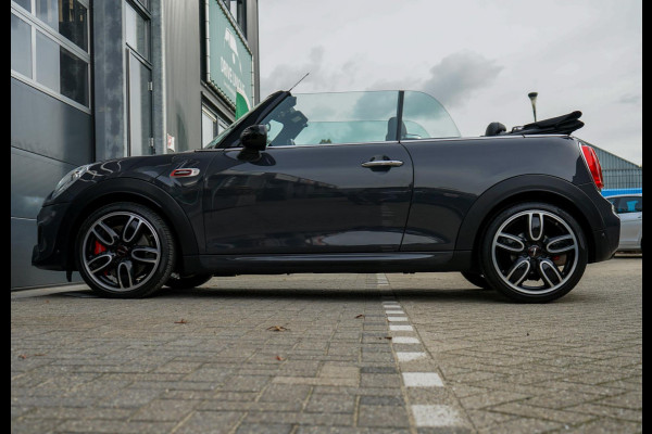 MINI Cabrio 2.0 John Cooper Works, vol-opties! Head-up, Camera + Parkeer Sensoren, Harman Kardon HiFi, Navi prof.