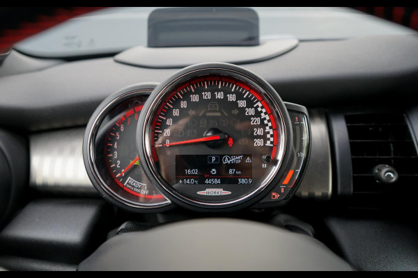 MINI Cabrio 2.0 John Cooper Works, vol-opties! Head-up, Camera + Parkeer Sensoren, Harman Kardon HiFi, Navi prof.