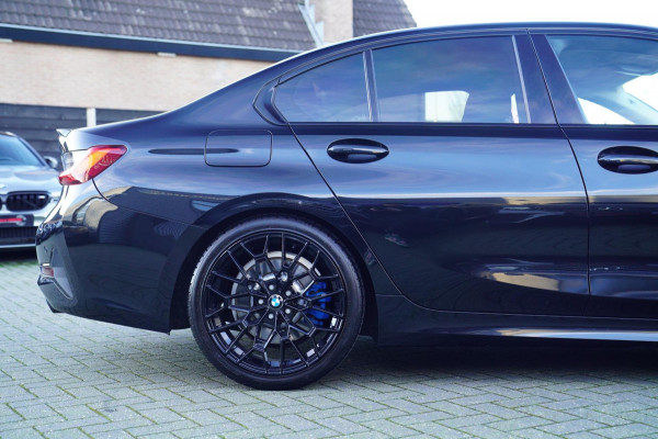 BMW 3-serie 330i High Executive | M-pakket | Stoelverwarming | M-sportvelgen | LED koplampen | Leder/alcantara |