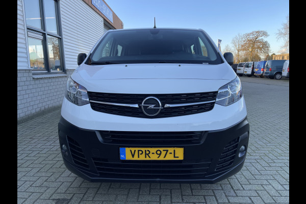 Opel Vivaro 2.0 CDTI 150pk L3H1 / DC 5 persoons / BPM vrij / vaste prijs rijklaar € 19.950 ex btw / lease vanaf € 366 / airco / cruise / stoelverwarming / pdc voor en achter !