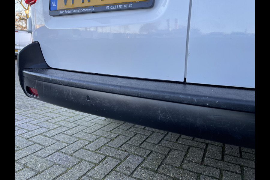 Opel Vivaro 2.0 CDTI 150pk L3H1 / DC 5 persoons / BPM vrij / vaste prijs rijklaar € 19.950 ex btw / lease vanaf € 366 / airco / cruise / stoelverwarming / pdc voor en achter !