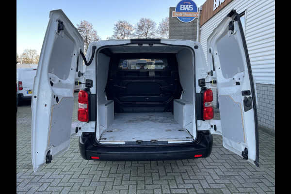 Opel Vivaro 2.0 CDTI 150pk L3H1 / DC 5 persoons / BPM vrij / vaste prijs rijklaar € 19.950 ex btw / lease vanaf € 366 / airco / cruise / stoelverwarming / pdc voor en achter !