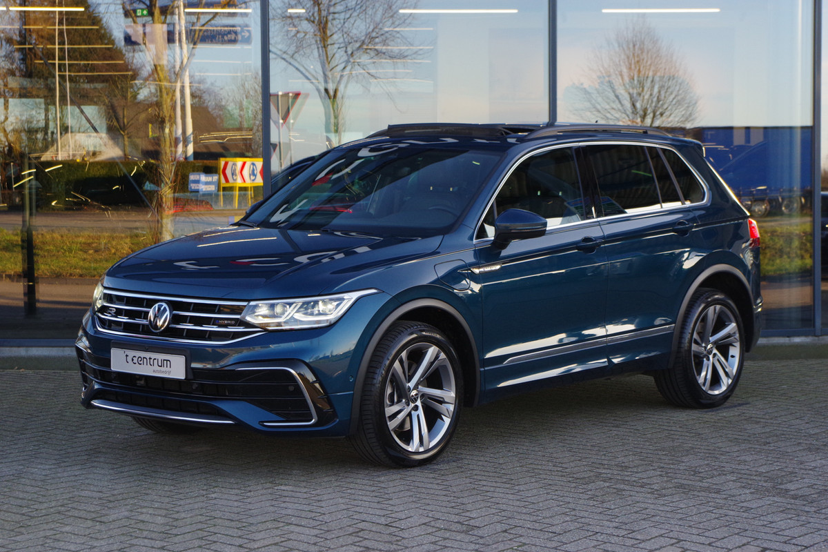 Volkswagen Tiguan 1.4 TSI eHybrid 245 PK R-Line BNS+ PHEV, Panoramadak, Leder, IQ-Light, Memory