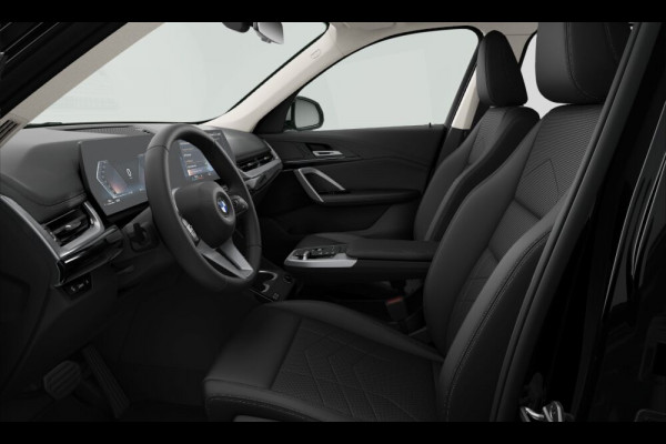 BMW X1 sDrive18i xLine - Adaptive LED - Comfort Access - Camera - Stoelverwarming