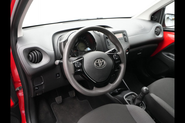 Toyota Aygo 1.0 VVT-i x-fun Airco Bluetooth Elek. Ramen 5-Deurs 268