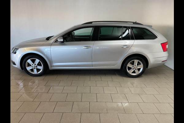 Škoda Octavia Combi 1.6 TDI Greentech Ambition Business AIRCO NAVI CRUISE APPLE CARPLAY STOELVERW VELGEN PRIVACYGL ZEER NETTE AUTO