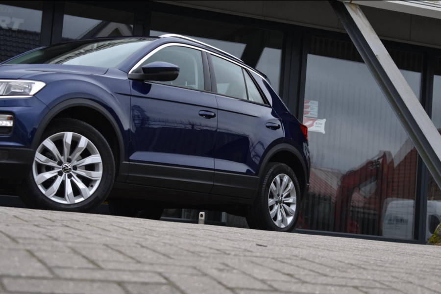 Volkswagen T-Roc 1.0 TSI Style | APPLE CARPLAY | NAVIGATIE | ADAPTIEVE CRUISE | PARKEERSENSOREN | CLIMATE CONTROLE | NAP