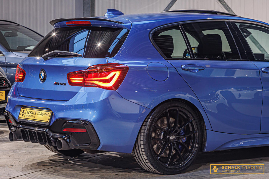 BMW 1-serie M140i|Pano|Dealer ond|Maxton|OZ|H&K|Stage2|NWAPL