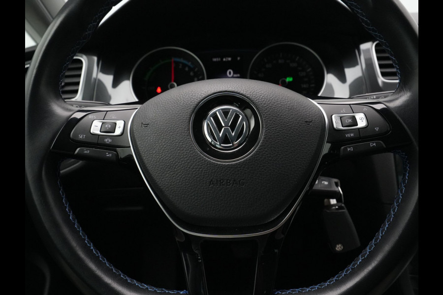 Volkswagen e-Golf e-Golf Navigatie Dynaudio Camera Acc 278