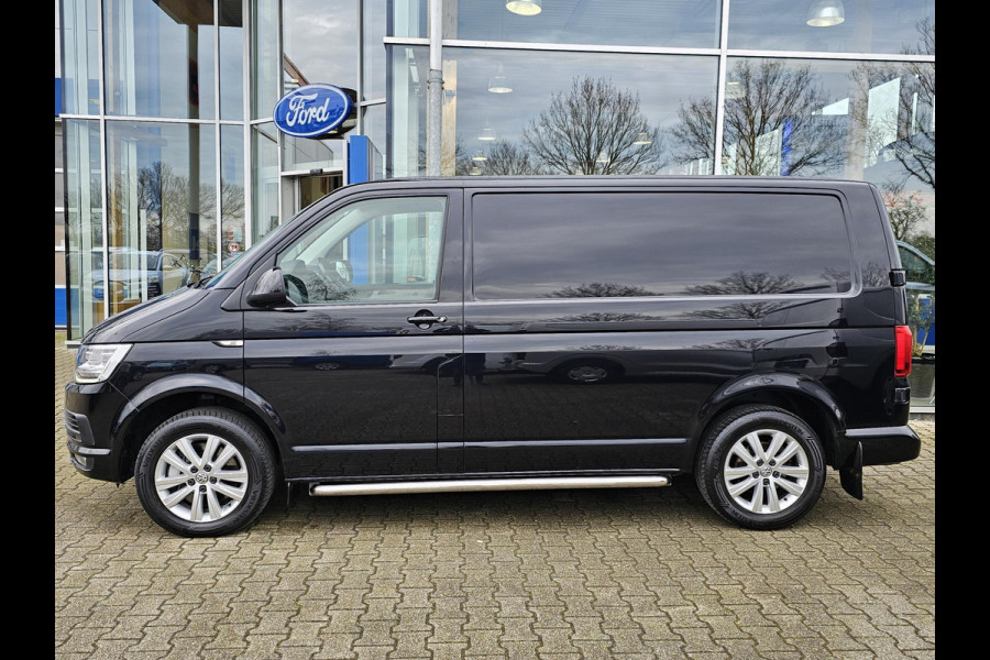 Volkswagen Transporter 2.0 TDI L1H1 | 204 pk ! Automaat | Trekhaak | Full led | Camera | Navigatie | Stuurwielbediening | Sidebars | Bijrijdersbank | Nette auto!