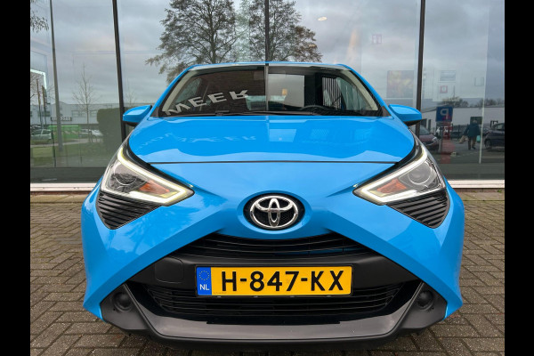 Toyota Aygo 1.0 VVT-i x-play - Automaat - Airco - Media - Parkeerhulp - Org.NL