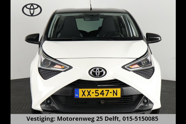 Toyota Aygo 1.0 VVT-i X-PLAY AUTOMAAT BI-TONE AIRCO. CAMERA. GARANTIE TOT 4-2029 !!