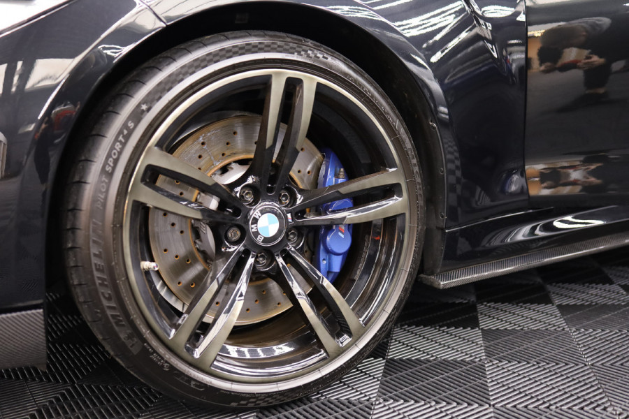 BMW M2 Coupé M2 DCT | CS Stoelen | CS Stuur | Carbon parts | Target Blue eye en Laser Track Flare tegen meerprijs €2.750,00 |