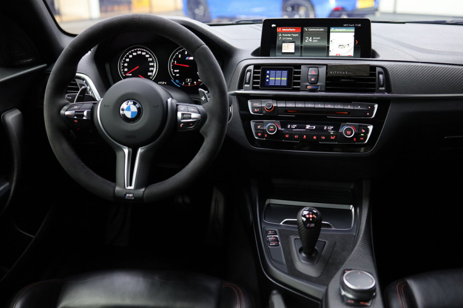 BMW M2 Coupé M2 DCT | CS Stoelen | CS Stuur | Carbon parts | Target Blue eye en Laser Track Flare tegen meerprijs €2.750,00 |