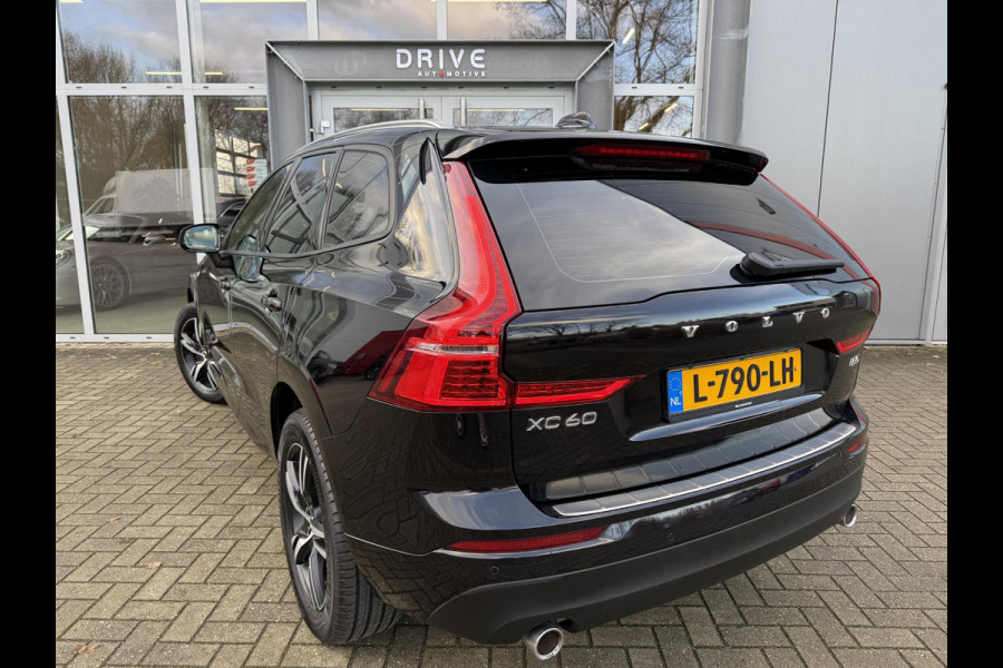 Volvo XC60 2.0 B5 Momentum Exclusive |Pano|Carplay|Leer|Memory|HUD|El.Trekhaak|19"R-Design|Harman/Kardon|